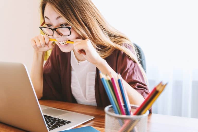 Kreative Bewerbung: Mit diesen 5 Dingen schafft man es! Bewerbung für ein Schülerpraktikum